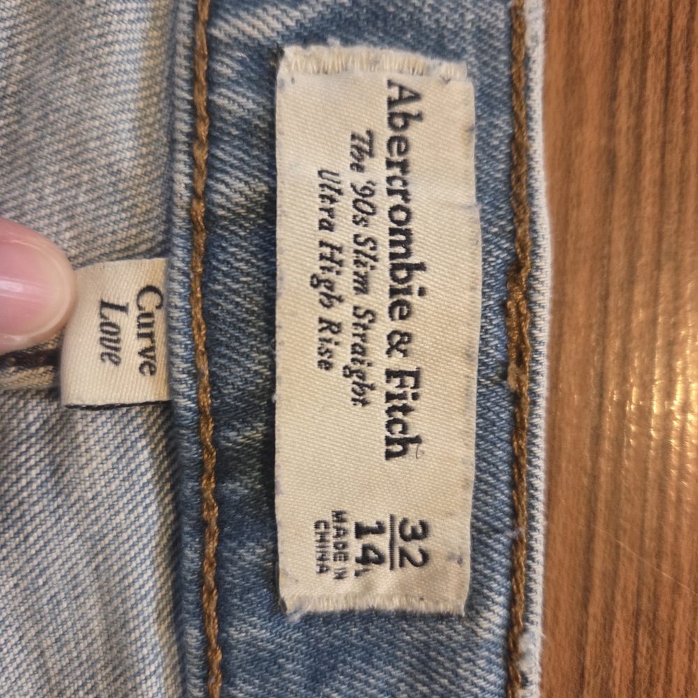 Abercrombie & Fitch Light Blue High-Rise Jeans - Picture 2 of 11